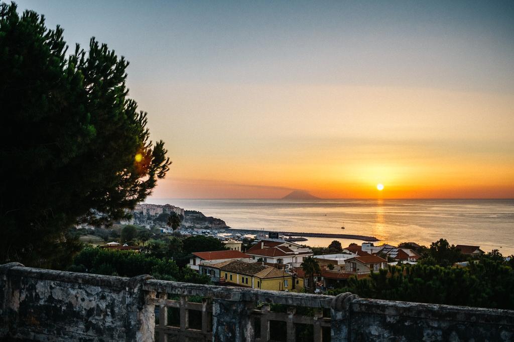 Villino Eleonora Bed & Breakfast Parghelia Exterior photo