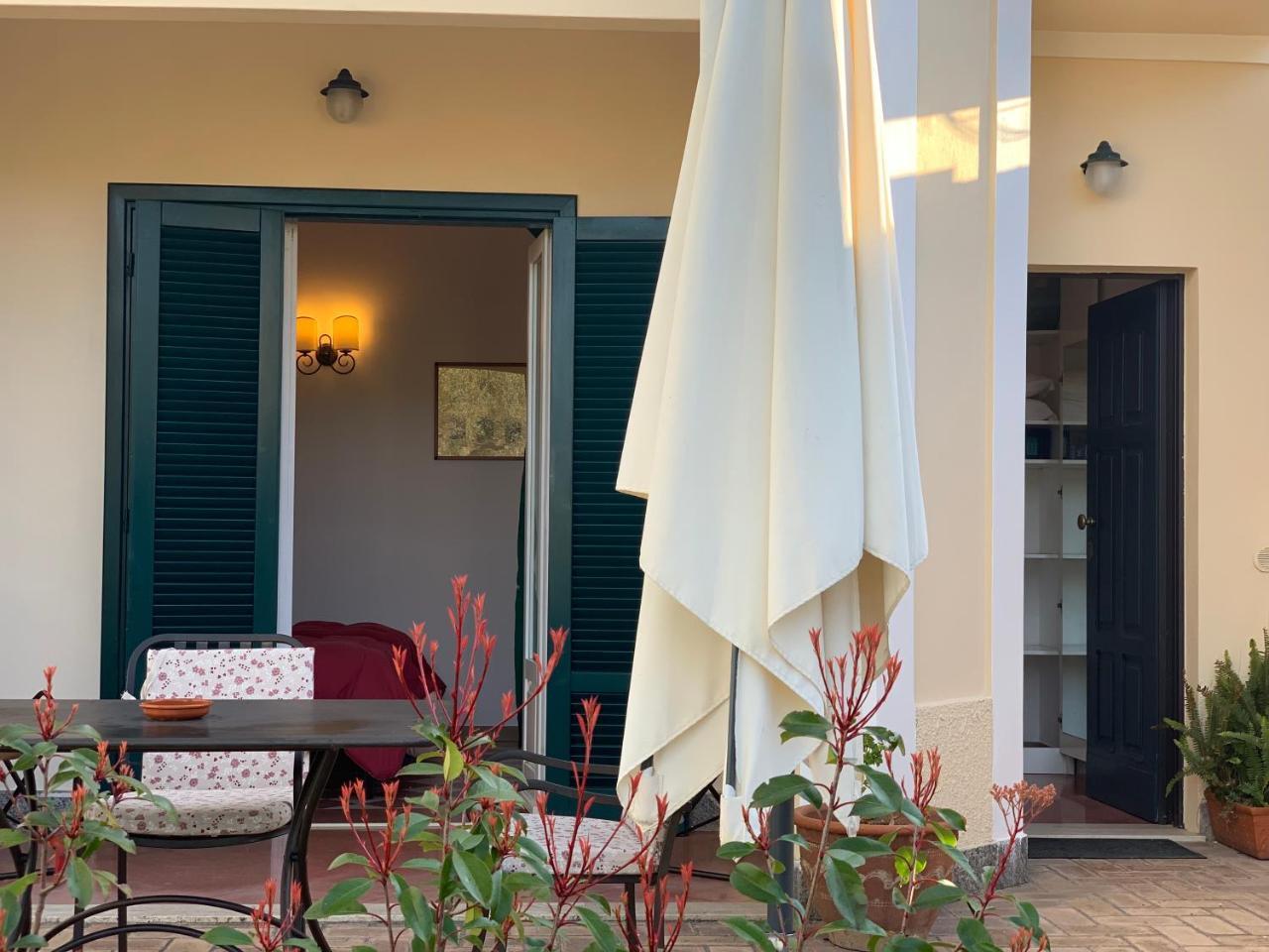 Villino Eleonora Bed & Breakfast Parghelia Exterior photo