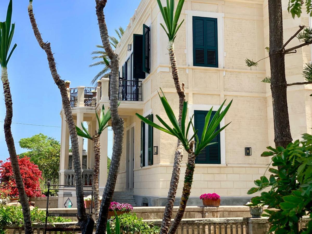 Villino Eleonora Bed & Breakfast Parghelia Exterior photo
