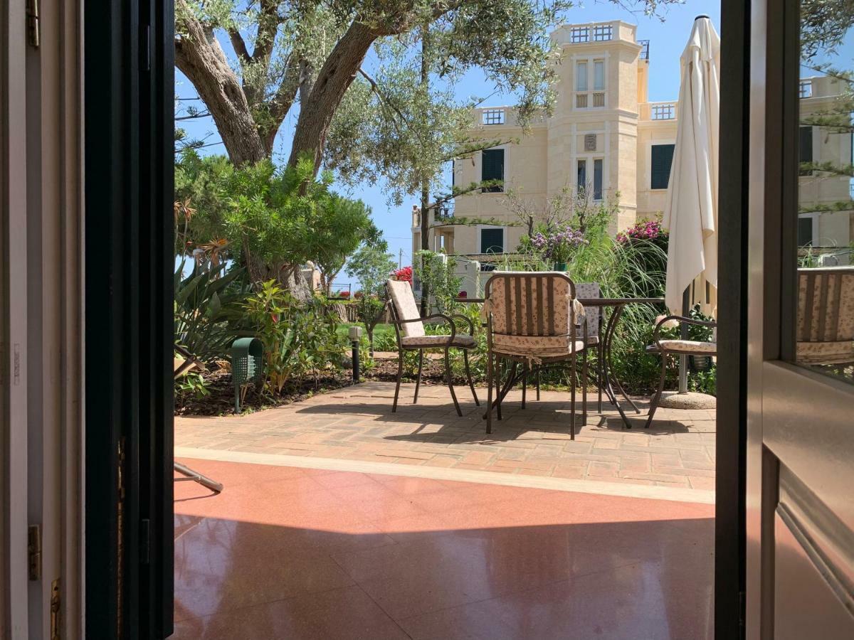 Villino Eleonora Bed & Breakfast Parghelia Exterior photo