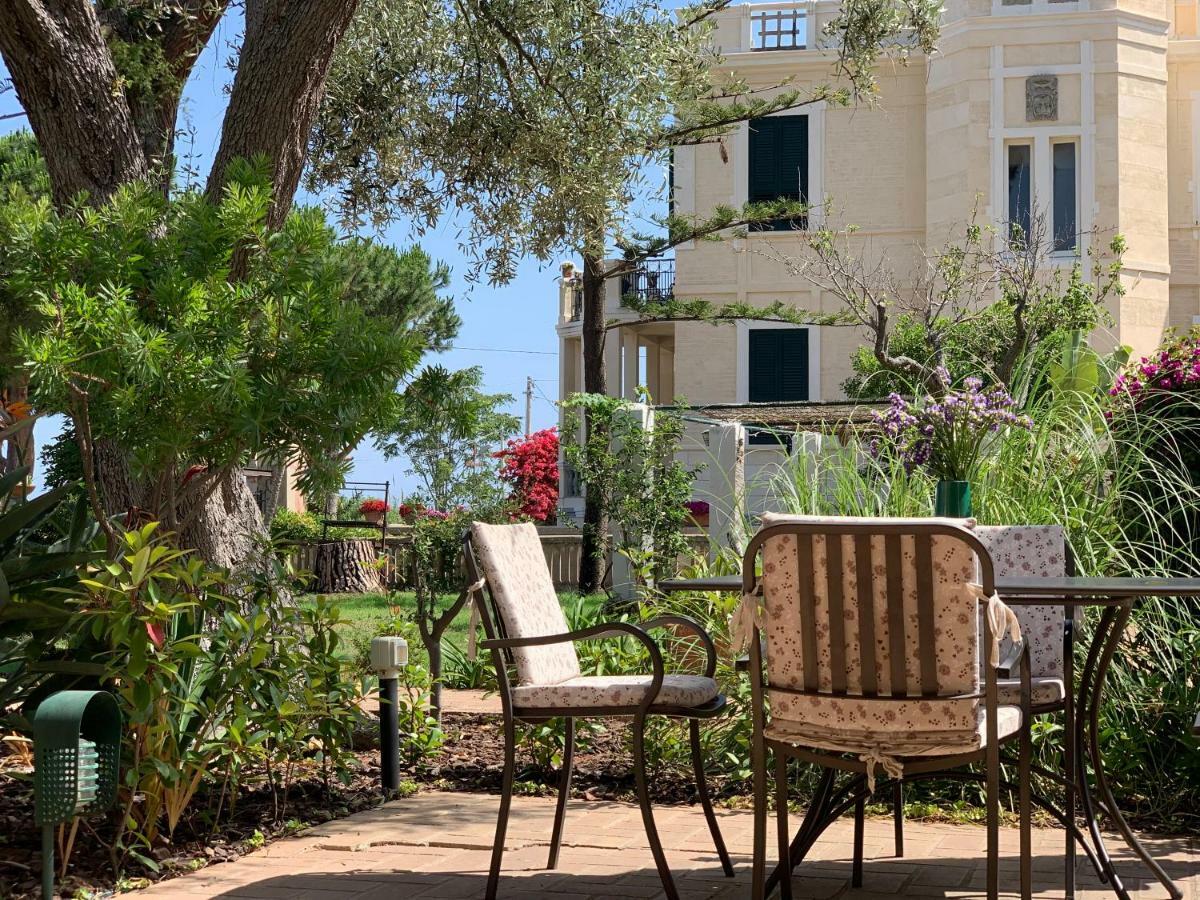 Villino Eleonora Bed & Breakfast Parghelia Exterior photo